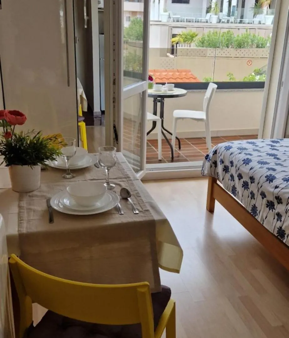 Lägenhet Apartmani Melia Zadar